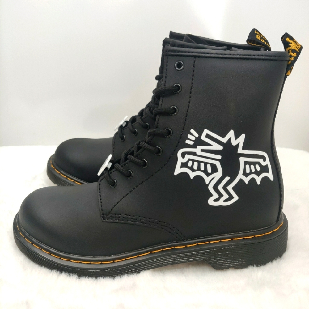New Dr.Martens Faux Leather Boots sz 6.5/7